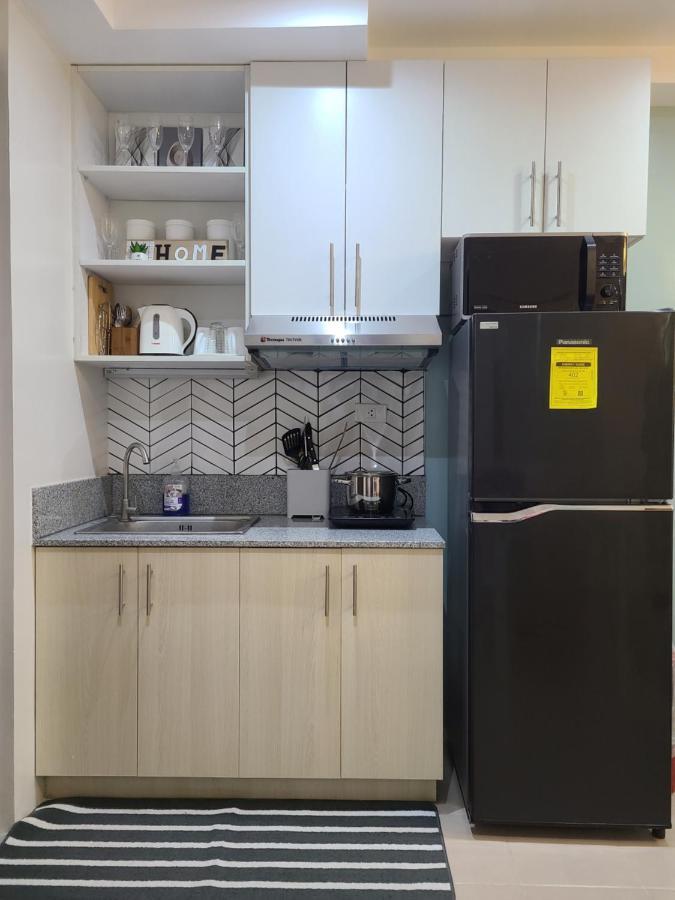 Plumera Condo Near Mactan Airport Studio With Balcony Bankal Buitenkant foto
