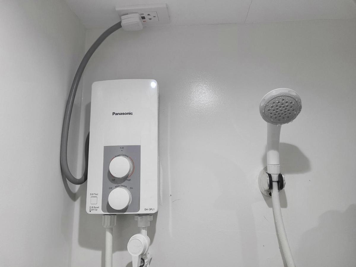 Plumera Condo Near Mactan Airport Studio With Balcony Bankal Buitenkant foto